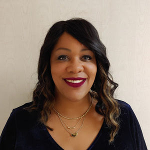 Meet your Posher, Sharon